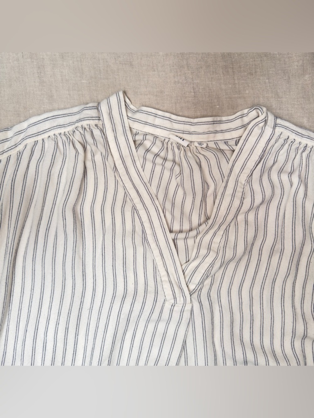 GAP Cream and Gray Striped V-Neck Short Sleeve Blouse - Picture 6 of 8